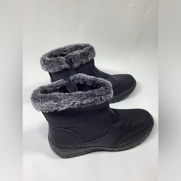 Khombu‎ Addison Black Faux Fur Lined Side  All Weather Boots Women's Size 7 - Picture 4 of 10